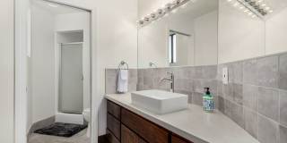 Stunning 7BR House in Camelback Canyon Gallery 72