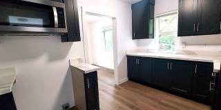 Spacious 4BD/3BA with Fenced Yard & Front Porch in North Seattle! Gallery 15