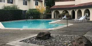 Updated townhome in the heart of Fremont Gallery 1