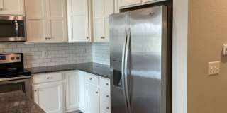 Luxury Rowhouse w/ 2-Car Garage in NE Ft. Collins Gallery 11