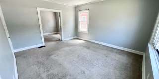 3954 Vine Street Gallery 3