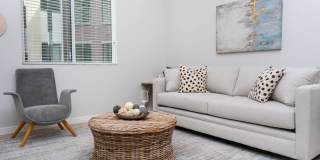 Downtown Ontario Luxury Apartments Gallery 15