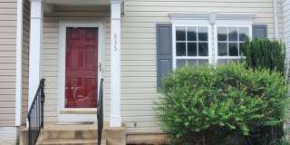 Convenient Townhome Gallery 1