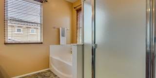 GREAT LOCATION!  Fabulous move-in ready 5 bed /3 bath home in south Tempe Gallery 36