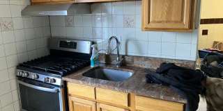 302 Maple Ave Gallery 1