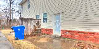 PRELEASING NOW FOR JULY 2026! Amazing 3 Bed/2.5 Bath/2-Car Garage Condo Minutes from Campus! Gallery 61