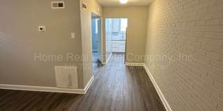 Colonial Arms Apartments | 805 West End Blvd Apt B-4 Gallery 2