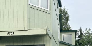 5703 Jennifer Cir Gallery 2