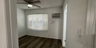 6736 Cleon Ave Gallery 23