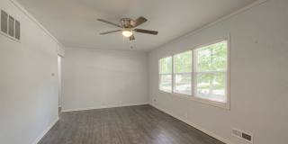 10810 Ewing Avenue Gallery 8