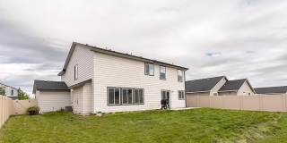 Great 4 bed 2.5 bath home with 2600 sq ft! Kuna Home with lots of room just off N Ten Mile Rd and Columbia. Great 4 bed 2.5 bath home with 2600 sq ft! Kuna Home with lots of room just off N Ten Mile Rd and Columbia. Gallery 31