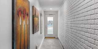 -Live Bold at The Ten – Modern 3BR / 2.5BA Townhome + Elevator Gallery 27