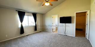 5 Bedroom House in Security-Widefield with Stunning Views of Pikes Peak Gallery 10