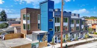 Modern Mount Baker Living Gallery 1