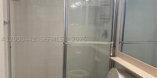300 Crestwood Ct N Gallery 16