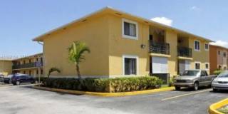 6151 SW 24 Ave Gallery 1