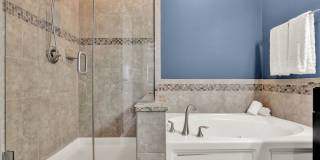 Stunning 3/3.5 Baldwin Park Townhome with 2-Car Garage & Upgrades Galore! Gallery 13