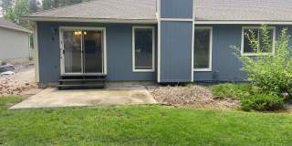 Charming 3 Bed, 3 Bath Duplex near Riverside State Park! Gallery 42