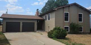 5 BED | 3 BATH | WEST SIDE HOME | DOUBLE GARAGE Gallery 1