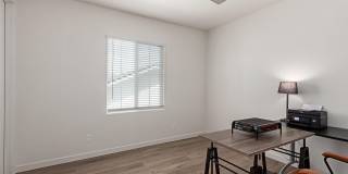 3746 E EARLL Drive Gallery 22