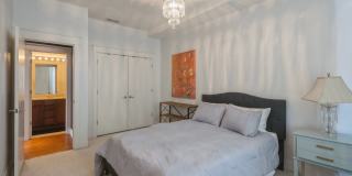 888 S Michigan Avenue Gallery 17