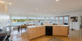 Furnished Bainbridge Island Waterfront Home with Incredible Views Gallery 10