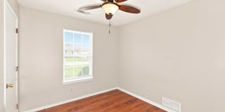 3-Bedroom, 1 Bath Single Family for Rent in Grain Valley, MO | Attached Garage & Modern Kitchen Gallery 15