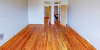 Wonderful Row Home on a Quiet Street Gallery 4
