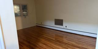 Spacious 3BR Duplex in Bronx Gallery 1