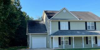 Two Bedroom Townhouse with Bonus Room in Sherrills Ford! Gallery 1