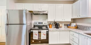 Oak Pointe Apartments Gallery 3