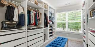 1041 Scenic Boulevard Gallery 39