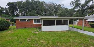 Lovely 3bed 2bath single level home in South Augusta Gallery 1