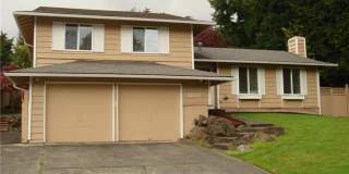 Charming 3 Bed 1.75 Bath Home in Bellevue Gallery 1