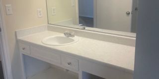 Upper unit condo in Winston-Salem Gallery 10