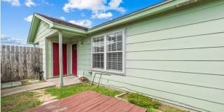 Townhouse for Rent – 2 Bed / 1 Bath Gallery 3