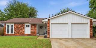 Updated 3 Bed, 2 Bath Home in Yukon – Mustang Schools! Gallery 1