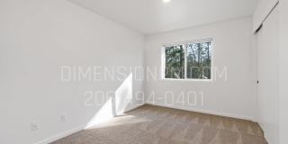 Fully Fenced  4 Bed 3 Baths Newer Construction Home Gallery 18