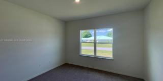 2133 SE Flanders Rd Gallery 14