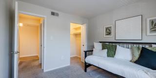 The Hanover Apartments Gallery 36