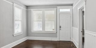 Large 3BR/2BA Downtown Savannah Home For Rent Gallery 3