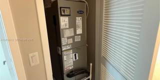 585 NW 11th Ave Gallery 17