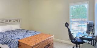 4 Bed, 2 Full Bath Home w/ In-Ground Pool in Desirable Lake Forest! Gallery 27