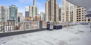 600 North Dearborn Street Gallery 10
