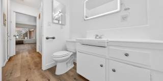 351 S. Manhattan Pl. Gallery 29