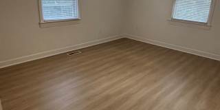 2211 Lavera Dr- 2 bed 1 bath Gallery 9