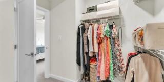 23575 HOPEWELL MANOR Terrace Gallery 21