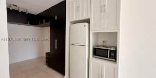 2445 Lake Pancoast Dr Gallery 21