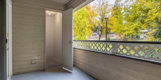 The Docks at Redmond Lakeview Gallery 44