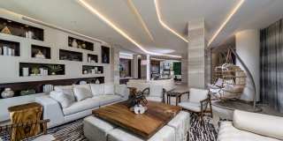 Arabelle Riverwalk Gallery 12